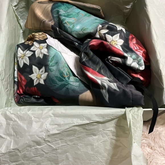 New Authentic Gucci Women's Taide Double Buckle Pumps - Picture 14 of 16